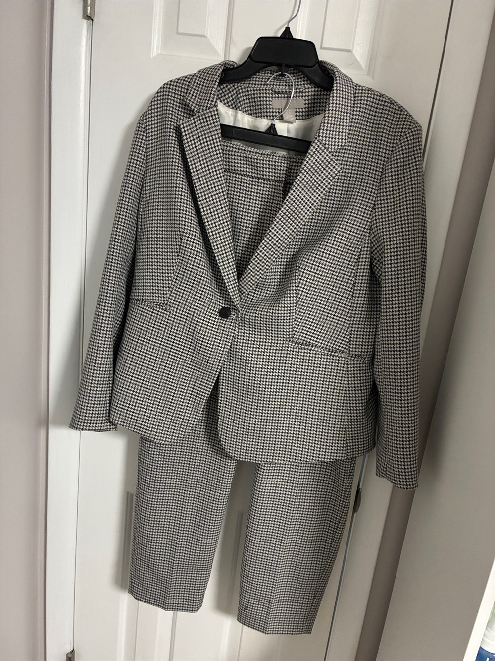 H&M suit